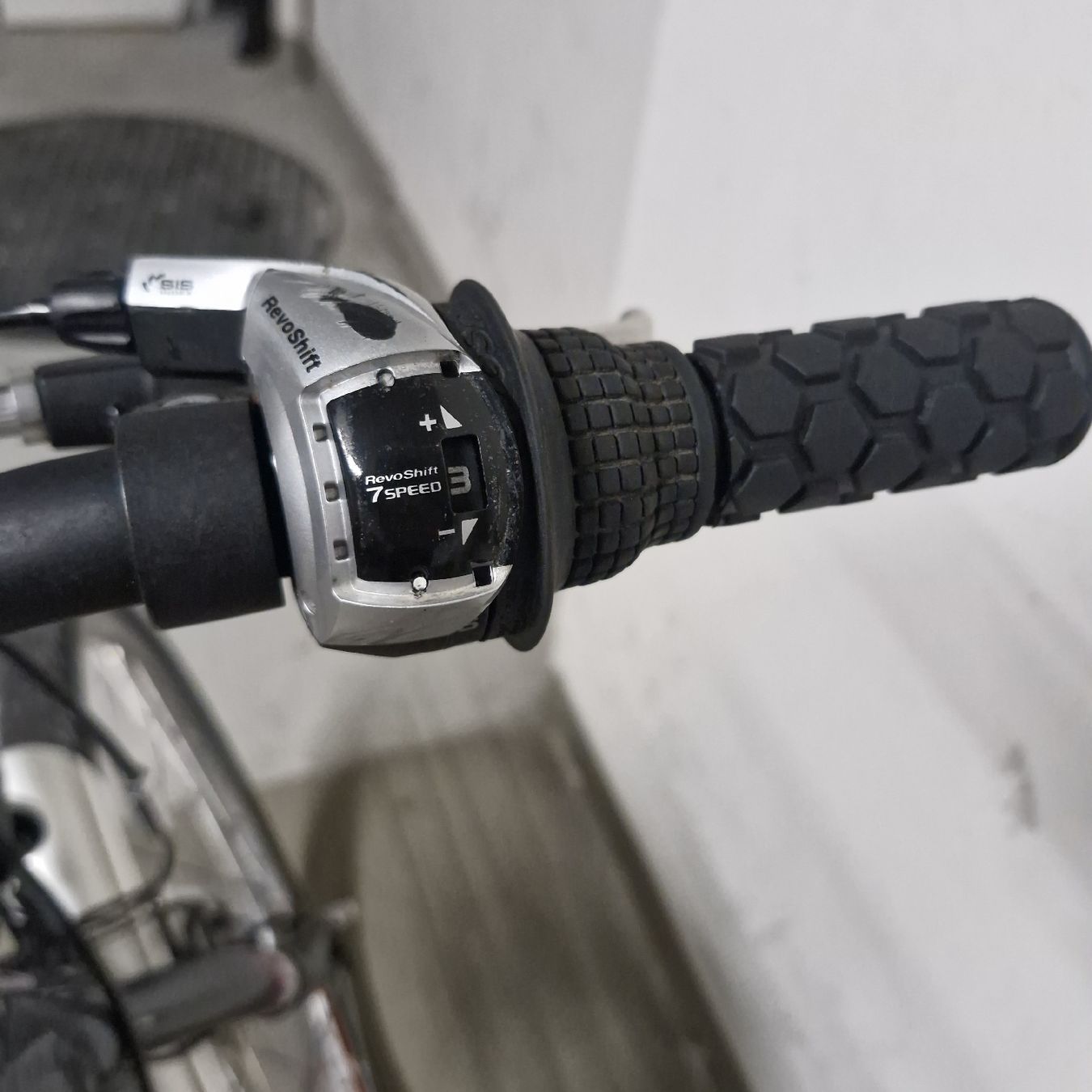 KTM Velos: KTM Catwild 24 Zoll – Gebraucht aus Basel von shape03 3
