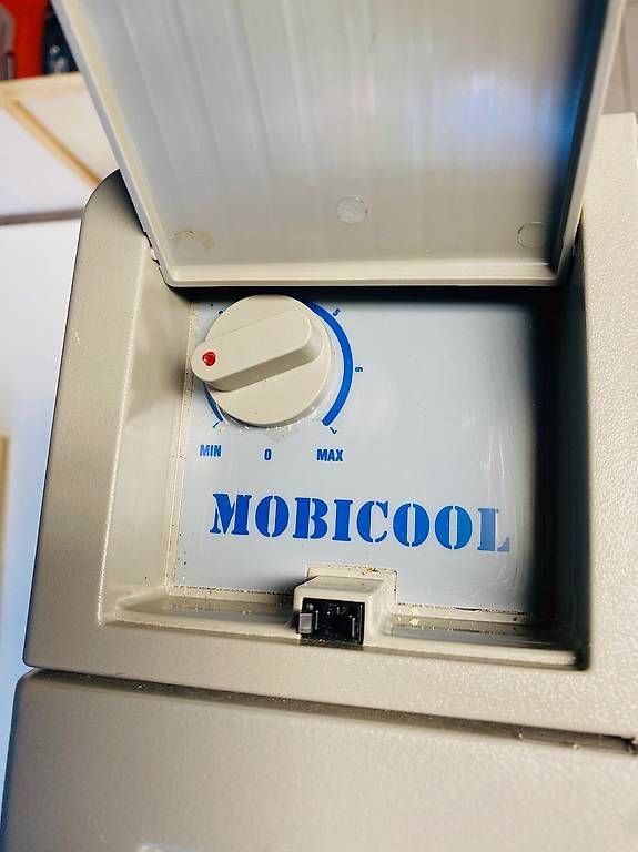 Mobicool Kühlschränke & Kühlen: Mobicool Kühlbox 12v und 230v – Gebraucht aus Bottighofen von Prisersi 2