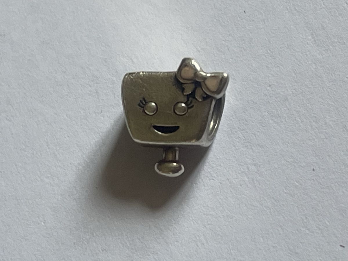 Pandora Ciondoli: Pandora Charm Figur mit Schleife – Usato da Zürich venduto da regenwetter100