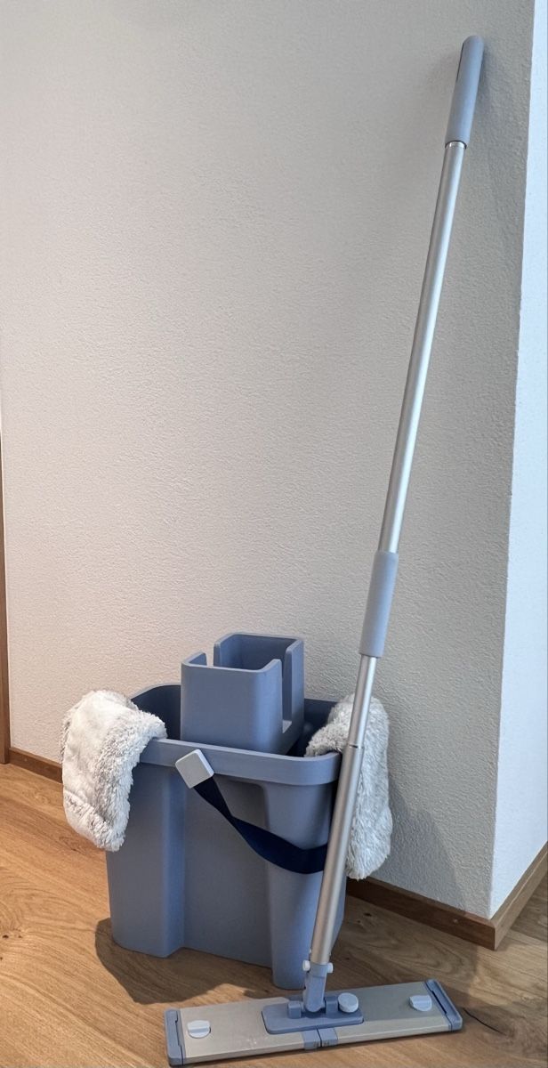 Ha-Ra Altro in Apparecchi per la pulizia: Ha-ra Era Bodenwischsystem – Nuovo (secondo la descrizione) da Appenzell Eggerst. venduto da nafnaf03