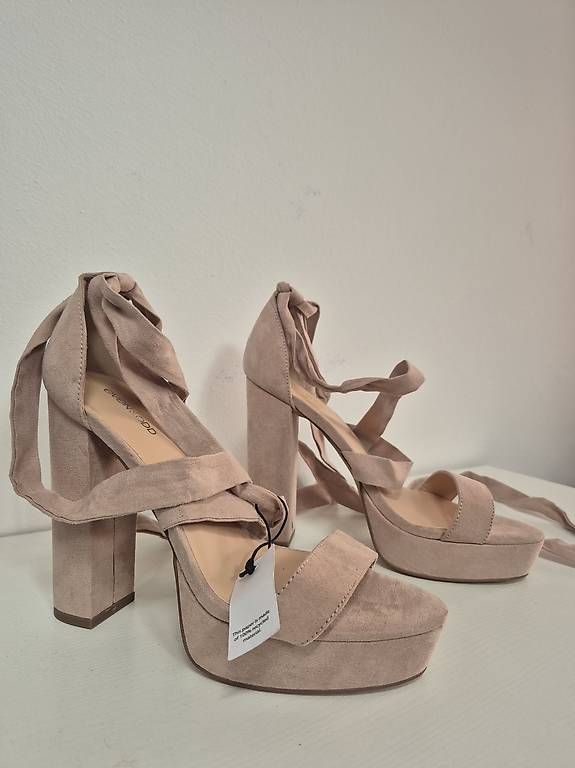 Scarpe da donna: Sandali Even&Odd N. 39 – Usato da olivone venduto da Carolina124