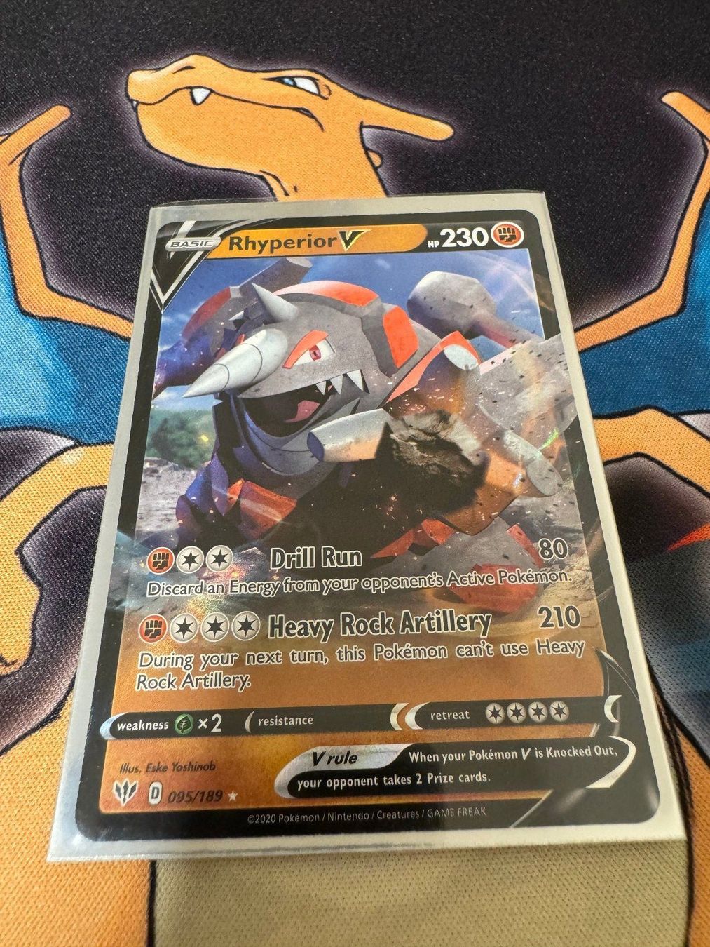 Pokémon Carte collezionabili: Rhyperior V (DAA 95) - Darkness Ablaze – Nuovo (secondo la descrizione) da Bülach venduto da Pfrenzel
