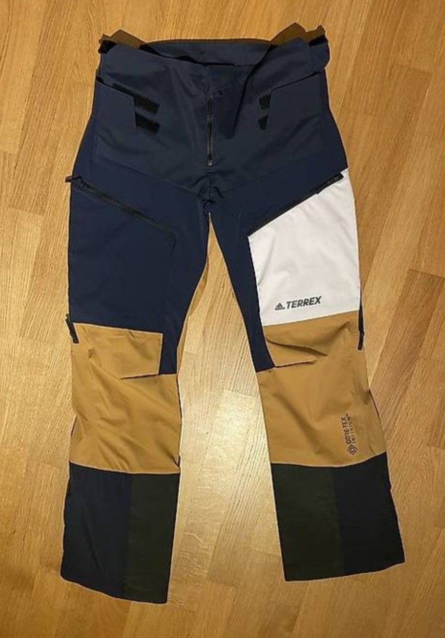Completi, tute sportive e funzionali: AdidasTerrex - Jacke und Hose – Usato da Linthal venduto da Mhexli 3