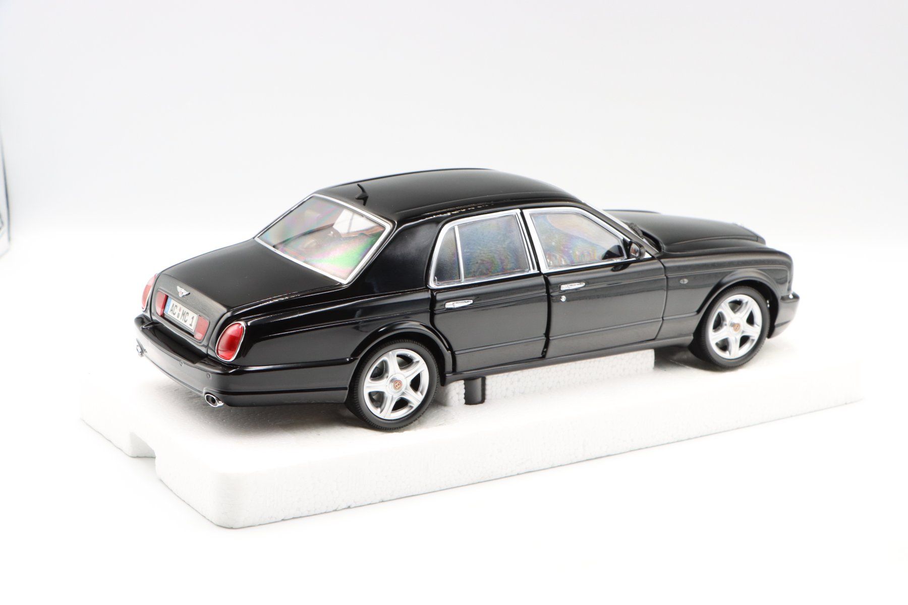 Bentley Modellini d'auto: Bentley Arnage R 2002 1:18 Minichamps – Nuovo (secondo la descrizione) da Bühl b.Aarberg venduto da modelldiecast 4