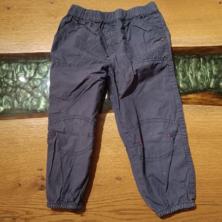 Hose Grösse 92 