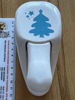 2 grosse Weihnachts Motivlocher Tannenbaum und Elch
