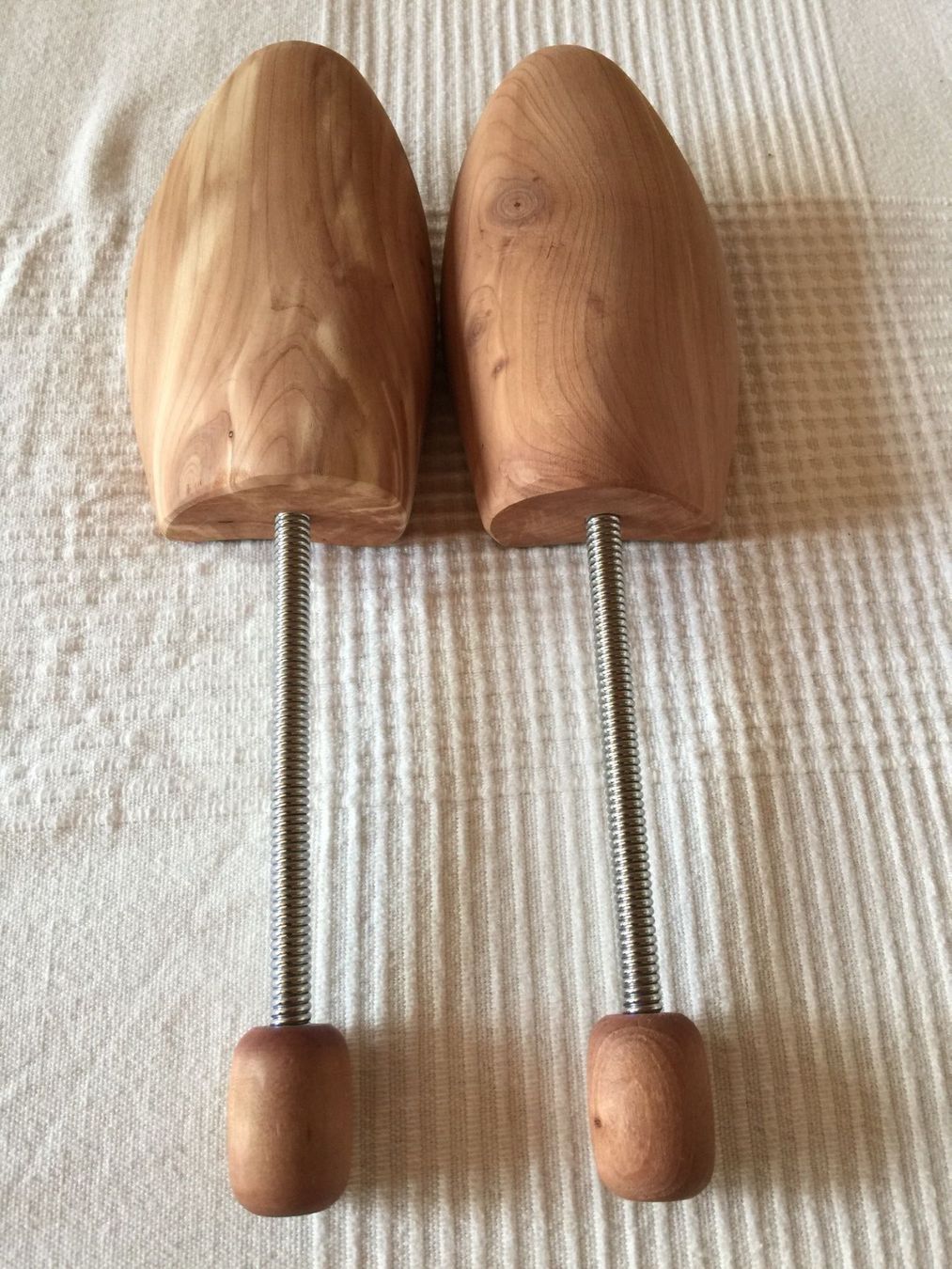 Articoli in legno: 4 Paar Zedern Holzschuhspanner Nico 42-43 – Nuovo (secondo la descrizione) da Schwändi b. Schwanden venduto da Akuritas907 5