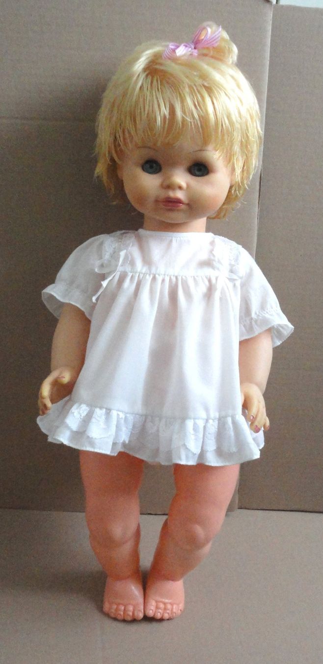 Bambole: Grosses Puppenmädchen Grösse 62cm – Usato da zürich venduto da parts5060