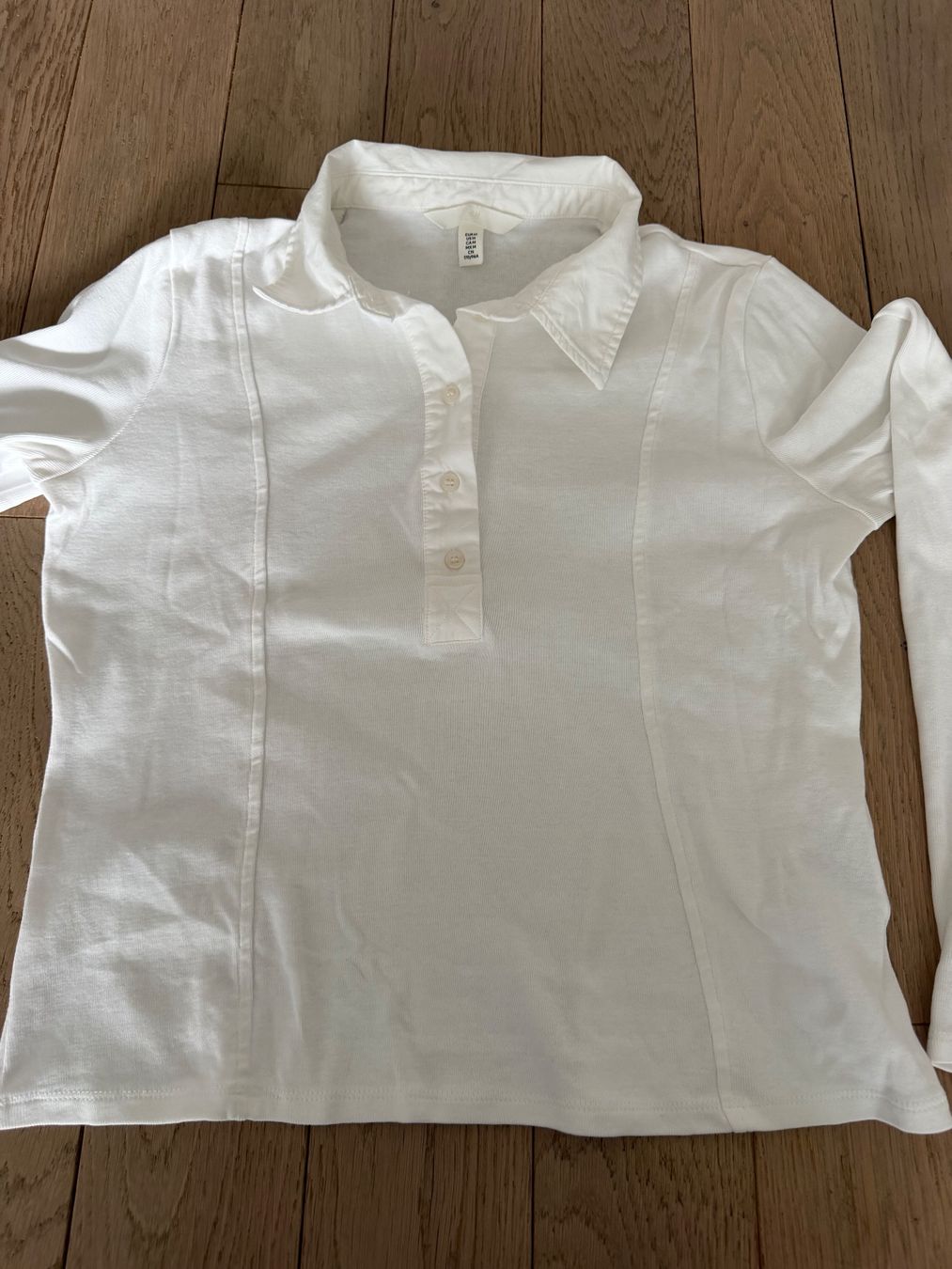 H&M T-shirt: Shirt Gr. M H&M – Nuovo (secondo la descrizione) da Wiesendangen venduto da gefion99 1