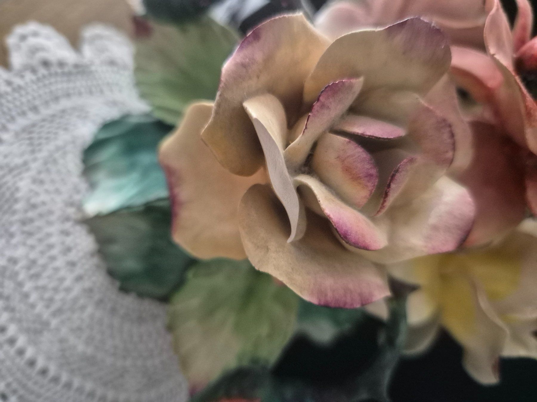 Figuren: Porzellan Blume – Gebraucht aus Zürich von mar_fh5h 9