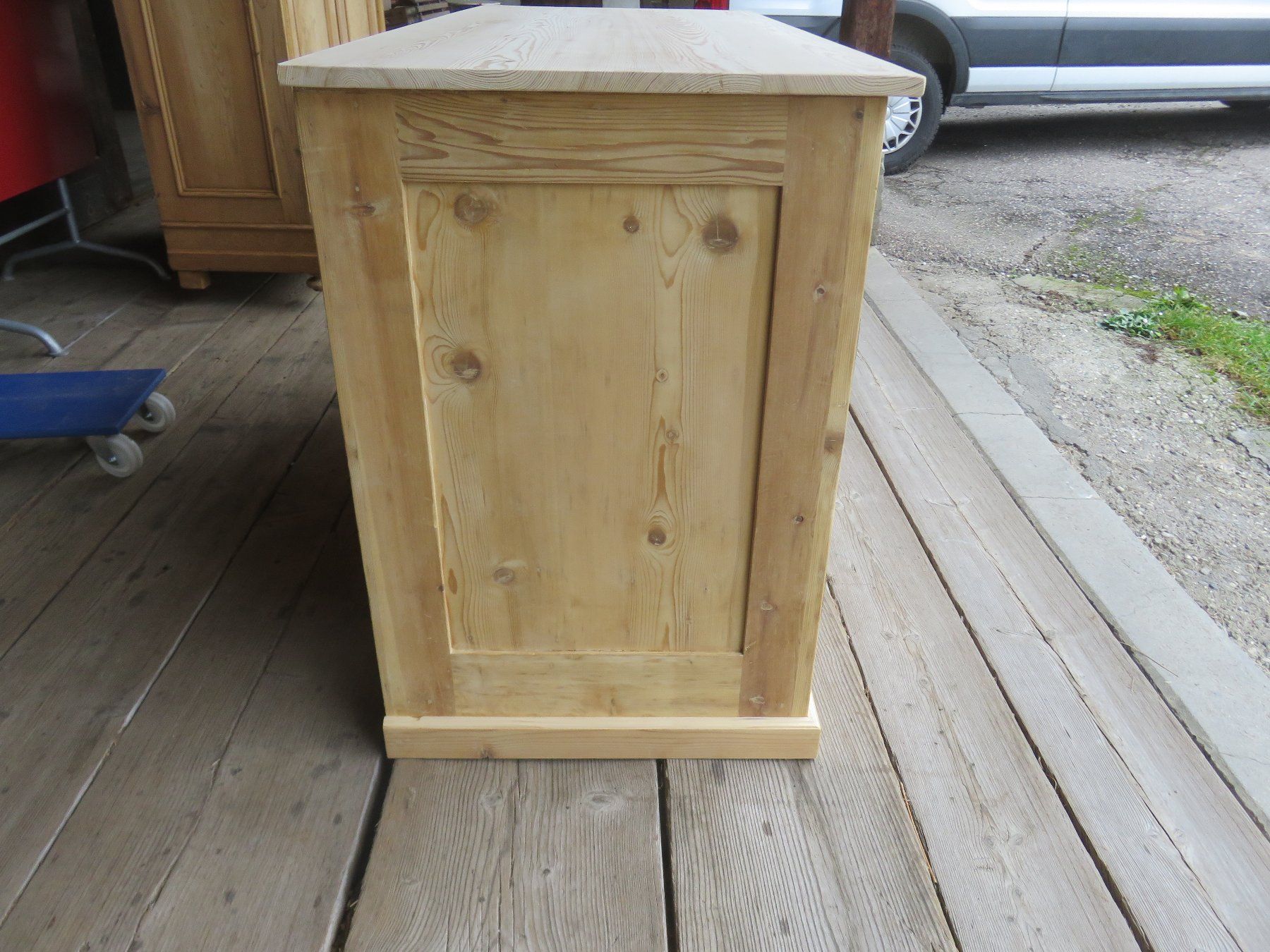 Cassettiere: antike grosse Anrichte /Sideboard – Usato da Ruswil venduto da Mfladibus 6