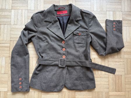 Lässige dänische Frühlings-/Herbstjacke mit Gürtel, Gr.M