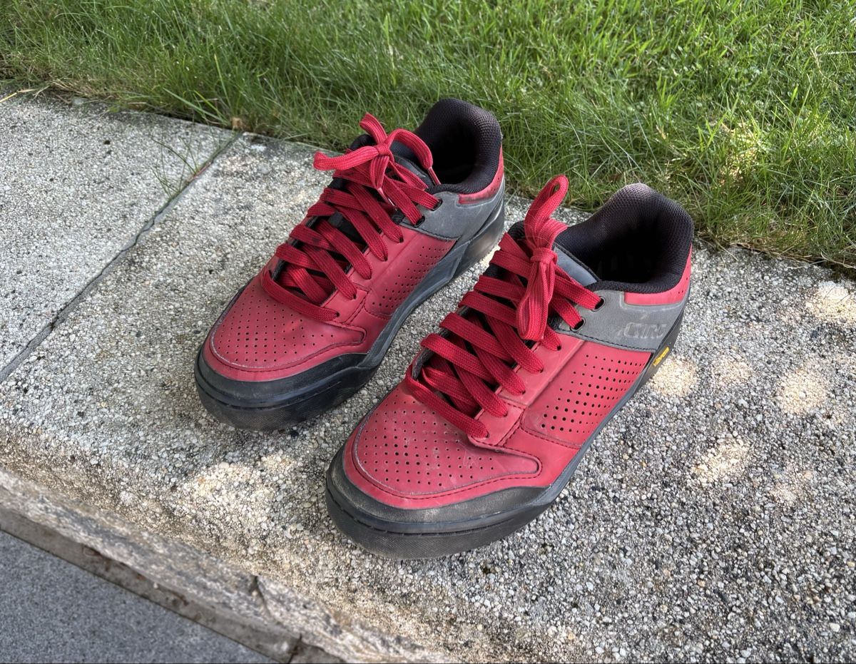 Chaussures hommes: Bike Schuhe Giro Gr. 41 – D'occasion à Sörenberg par dfew