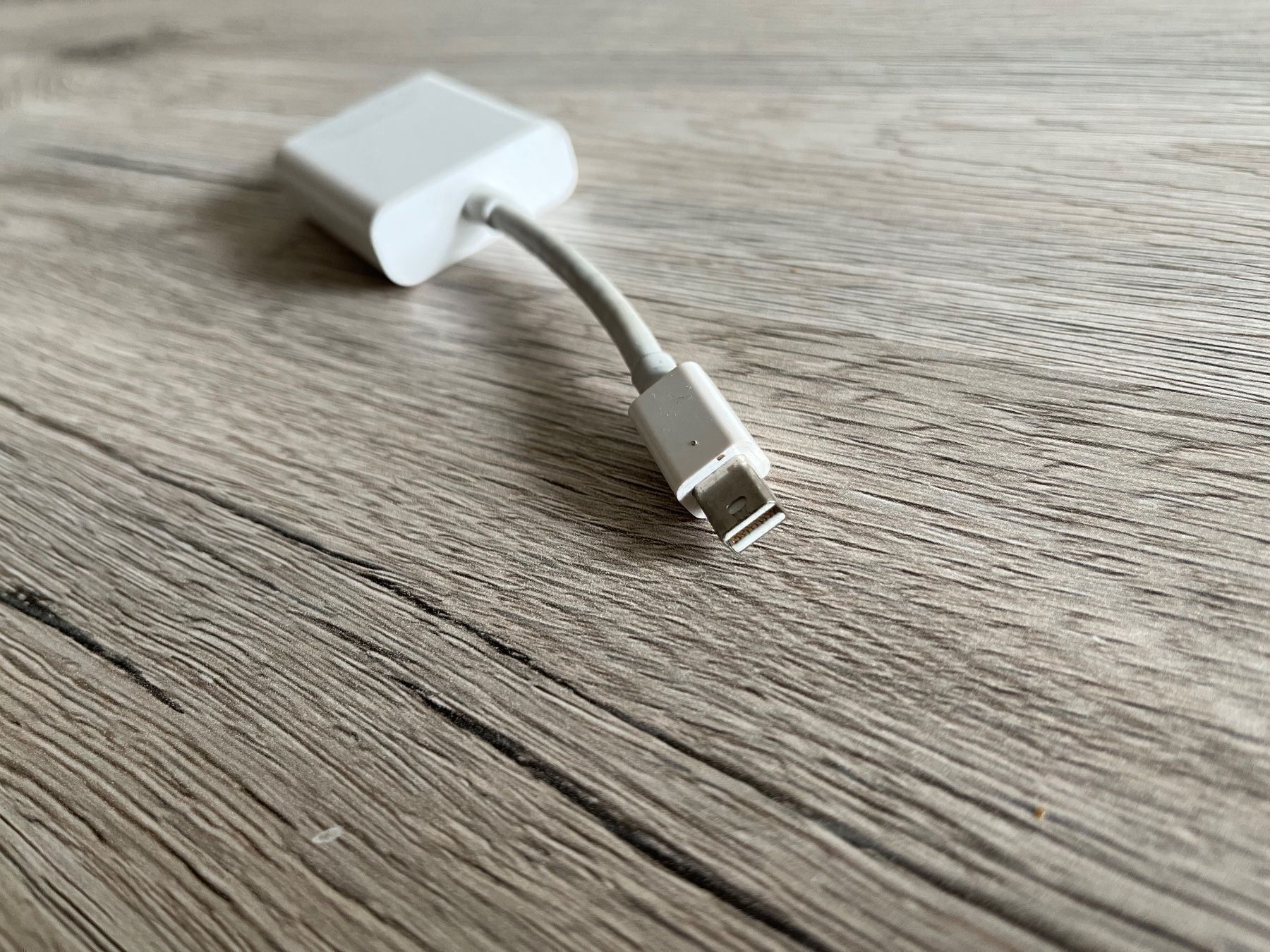 Apple Laufwerke & Adapter: Apple Mini DisplayPort VGA Adapter A1307 PC Laptop Computer – Gebraucht aus Baar von Charbin