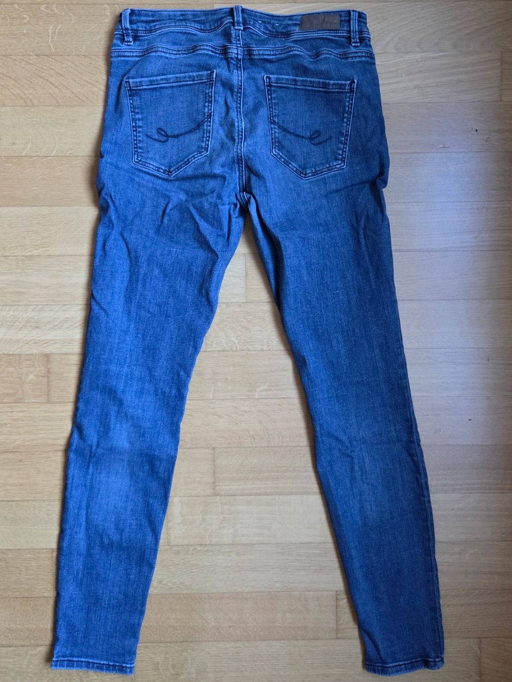 Esprit Jeans: edc Jeans W29 L30 – Usato da Fislisbach venduto da Maieriisli25 3