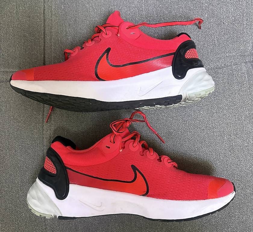 Scarpe da uomo: Nike Schuhe  – Usato da Muttenz venduto da Callejero 2