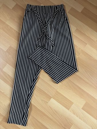 Super tolle no Name Frühlings/Sommerhose Grösse XS 