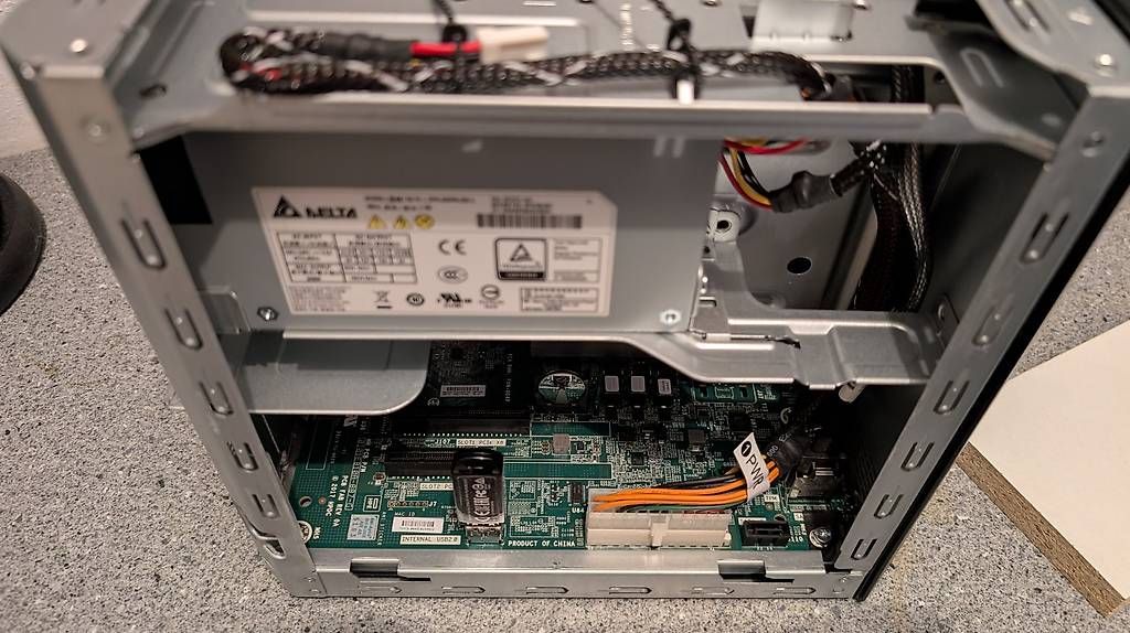 Hewlett Packard Server: HPE ProLiant MicroServer Gen10 | 32 GB ECC RAM | 4× 3.5" – Usato da Muolen venduto da mre_tz7r 4