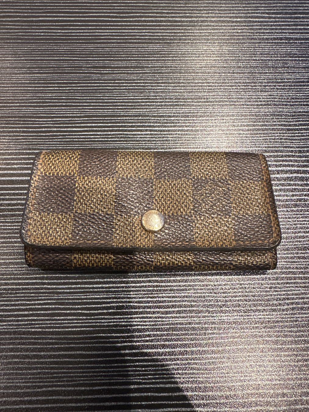 Louis Vuitton Portachiavi: Louis Vuitton Schlüsseletui - Nr. 719 – Usato da Hittnau venduto da LuxAndMore