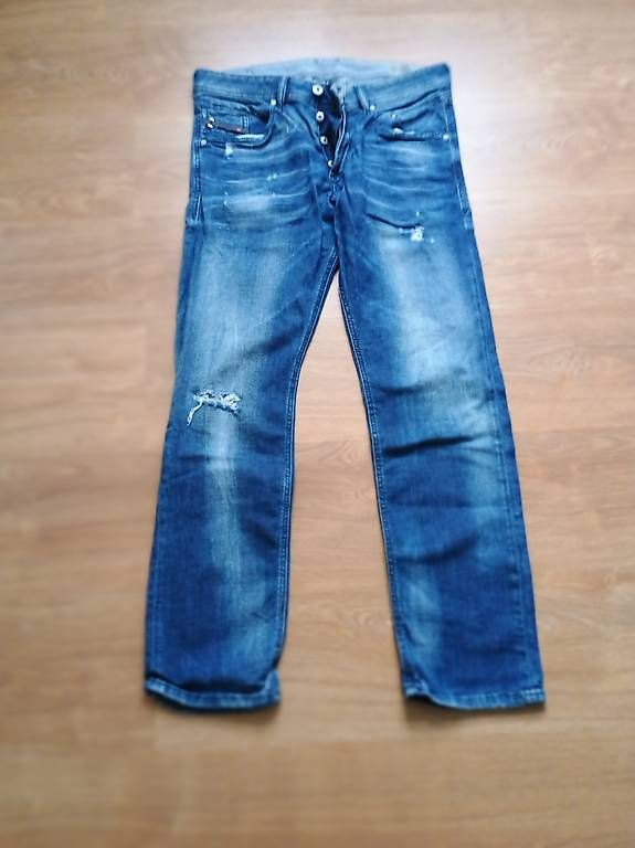 Jeans: Diesel Jeans W31/L30 – Usato da Huttwil venduto da Userabcde 1