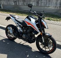 KTM 390 Duke