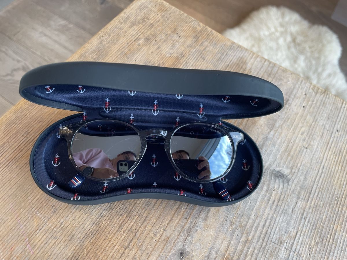 Lunettes & Verres: Kindersonnenbrille Façonnable – Neuf (Voir description) à Grabs par Saskia033