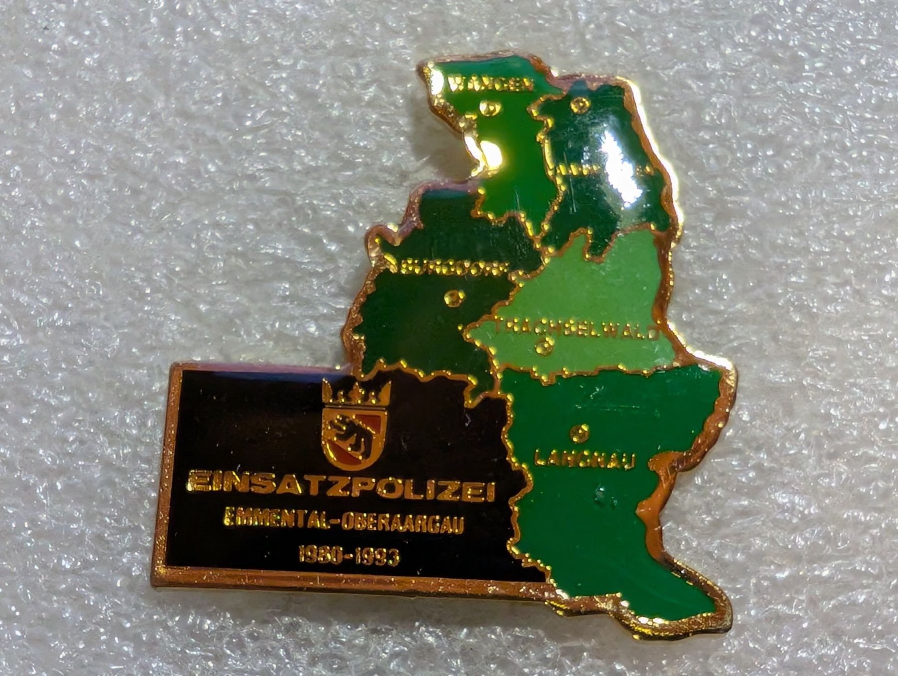 Placchette & Badge: Ansteckpin 164: Einsatzpolizei Emmental – Usato da Oppligen venduto da Pin-Fall-Shop