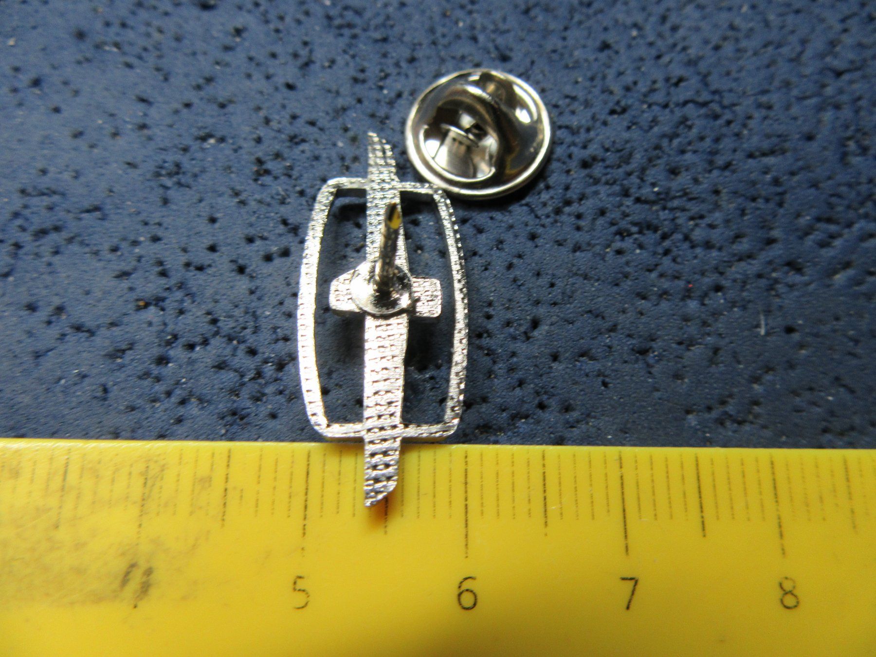 Ford Plaketten & Abzeichen: FORD THUNDERBIRD CUTOUT AUTO LOGO PIN VINTAGE – Gebraucht aus Ettingen von Hausi4711 1