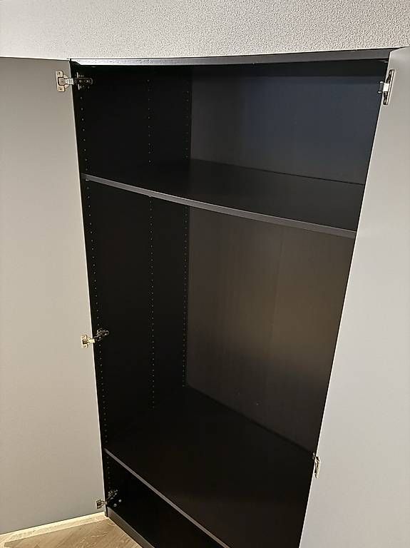Armoires: Armoire IKEA – D'occasion à Fribourg par Brosciuttofunghi 2