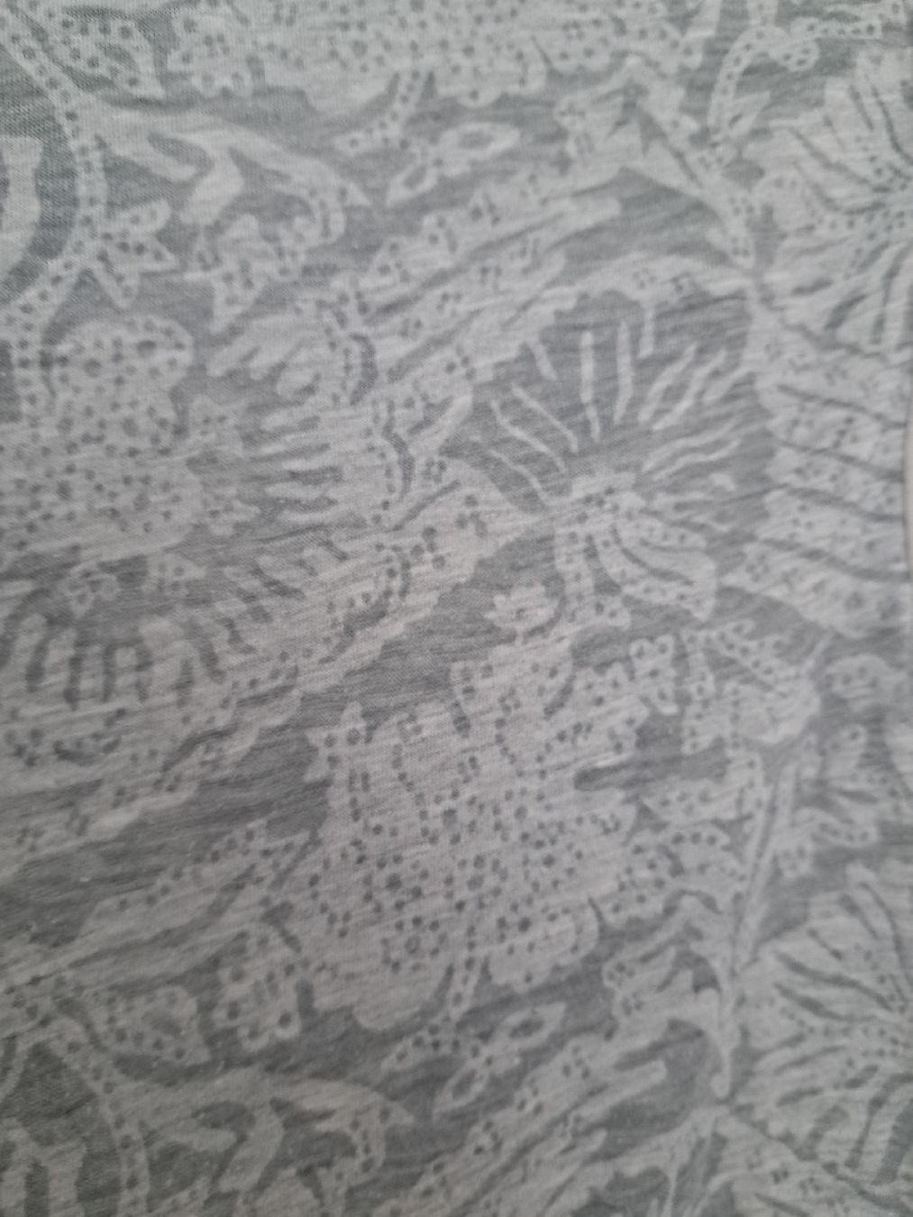 H&M Blusen: H&M Bluse Grau Muster Grösse XL, gebraucht – Gebraucht aus Weisslingen von Horvi_09 1