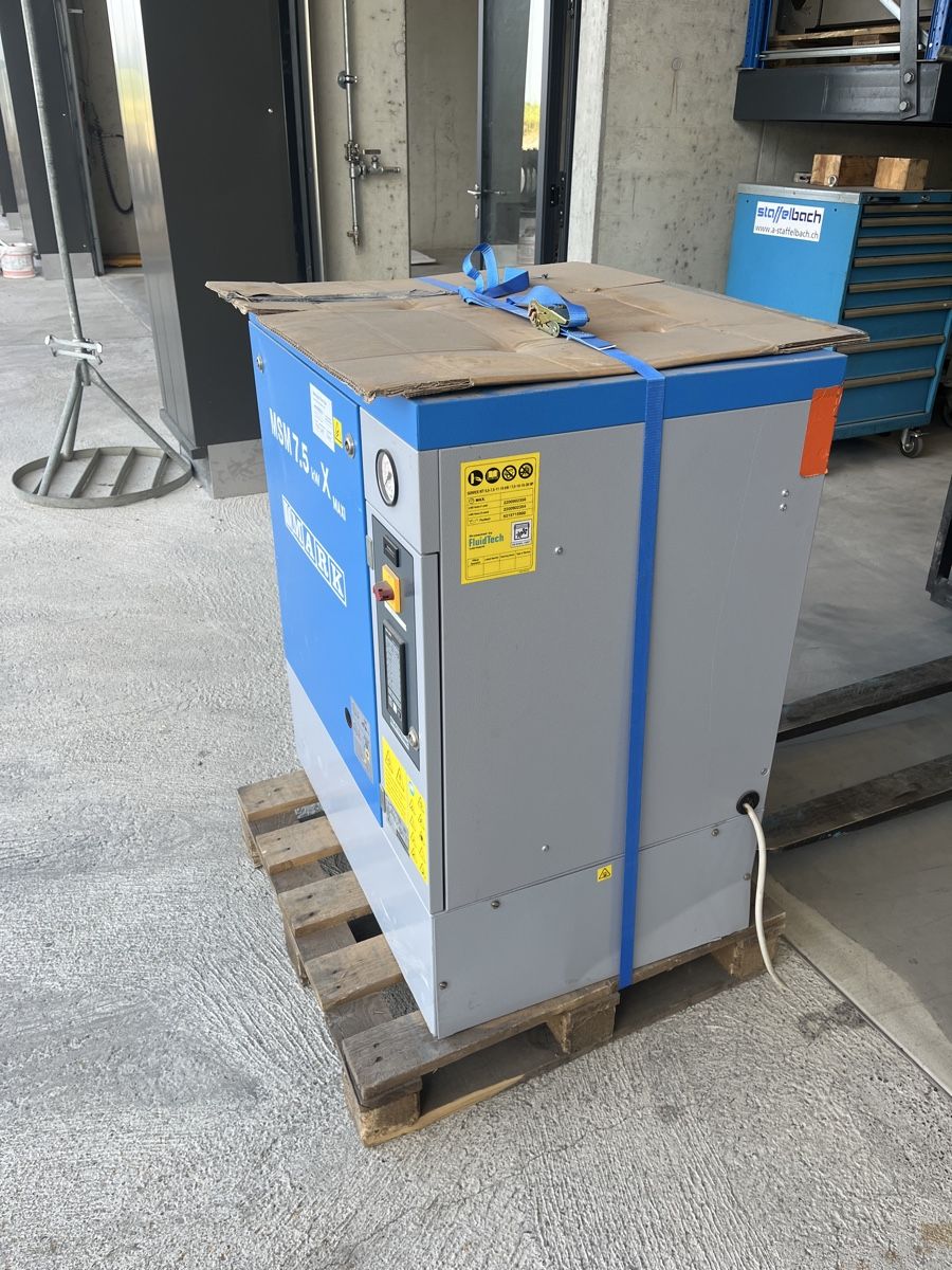 Compressori: Mark Kompressor MSM 7.5kW X Maxi Schraubenkompressor – Usato da Eggenwil venduto da gotrip 1