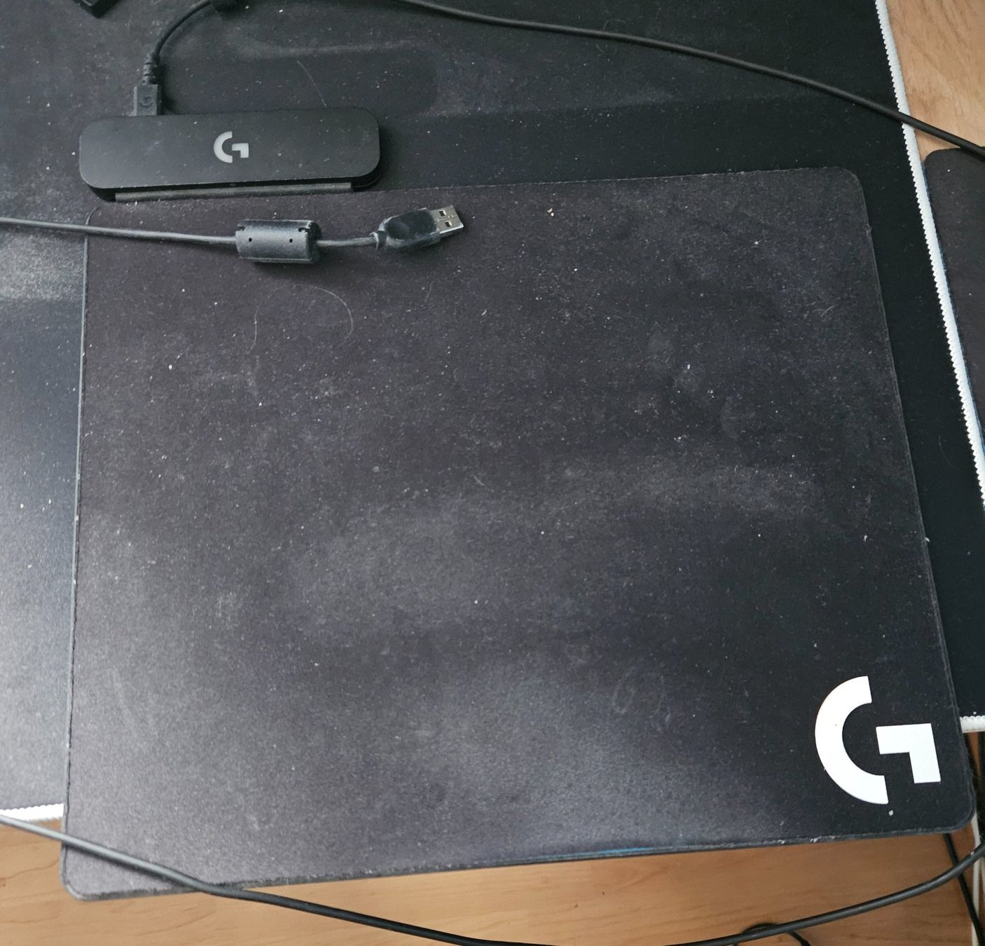 Tapis: Tapis Logitech rechargeable – D'occasion à Ferpicloz par Olivier_Jut 1