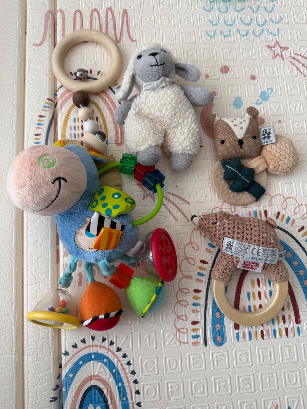 Jouets: Babyspielzeug Set Greiflinge & Rasseln – D'occasion à Ossingen par kai.s