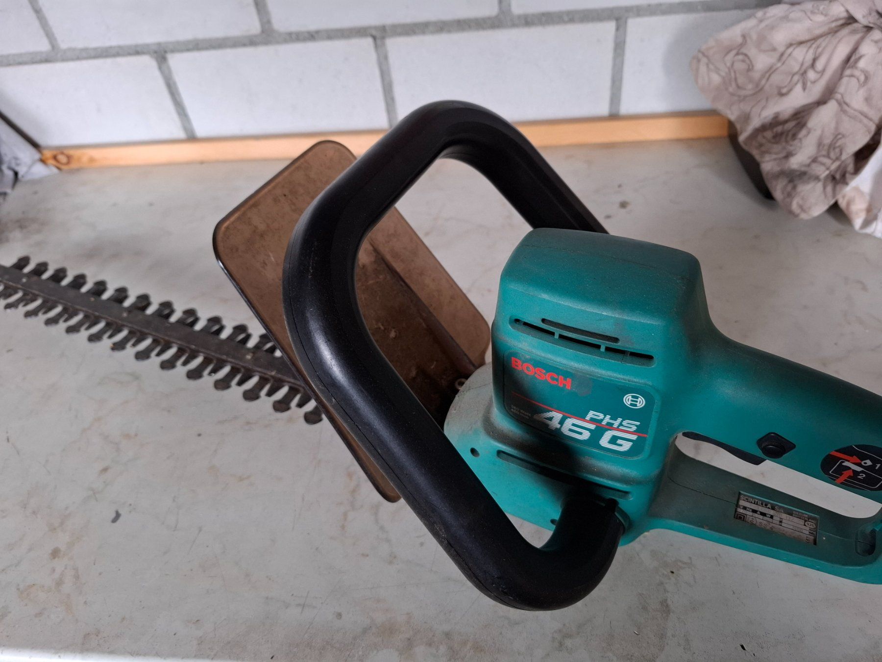 Tutti gli attrezzi: Bosch Heckenschere PHS 46G – Usato da Pany venduto da Prjnjm