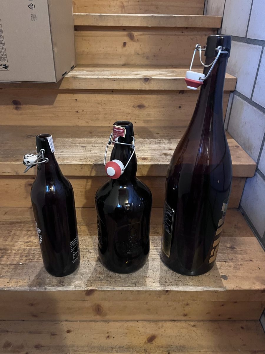 Gläser, Krüge & Flaschen: 3 Bierflaschen (1/2/3 ltr.) – Gebraucht aus Hitzkirch von griesis129