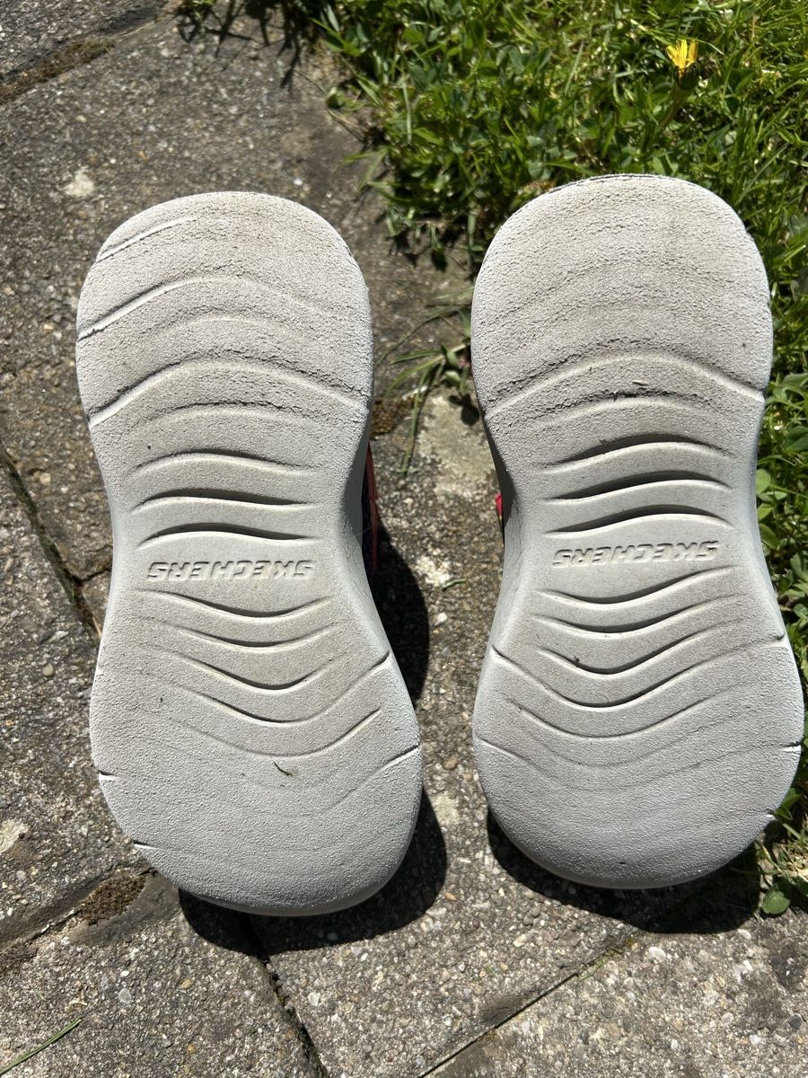 Skechers Scarpe da uomo: Sketcher Schuhe Kids Gr. 28 – Usato da Langnau am Albis venduto da Elli2013 2
