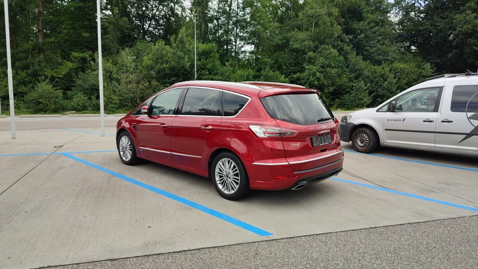 Ford Autos: Ford S-Max 2.0 TDCi AWD Vignale 7 Plätzer – Gebraucht aus Läufelfingen von noooby 3