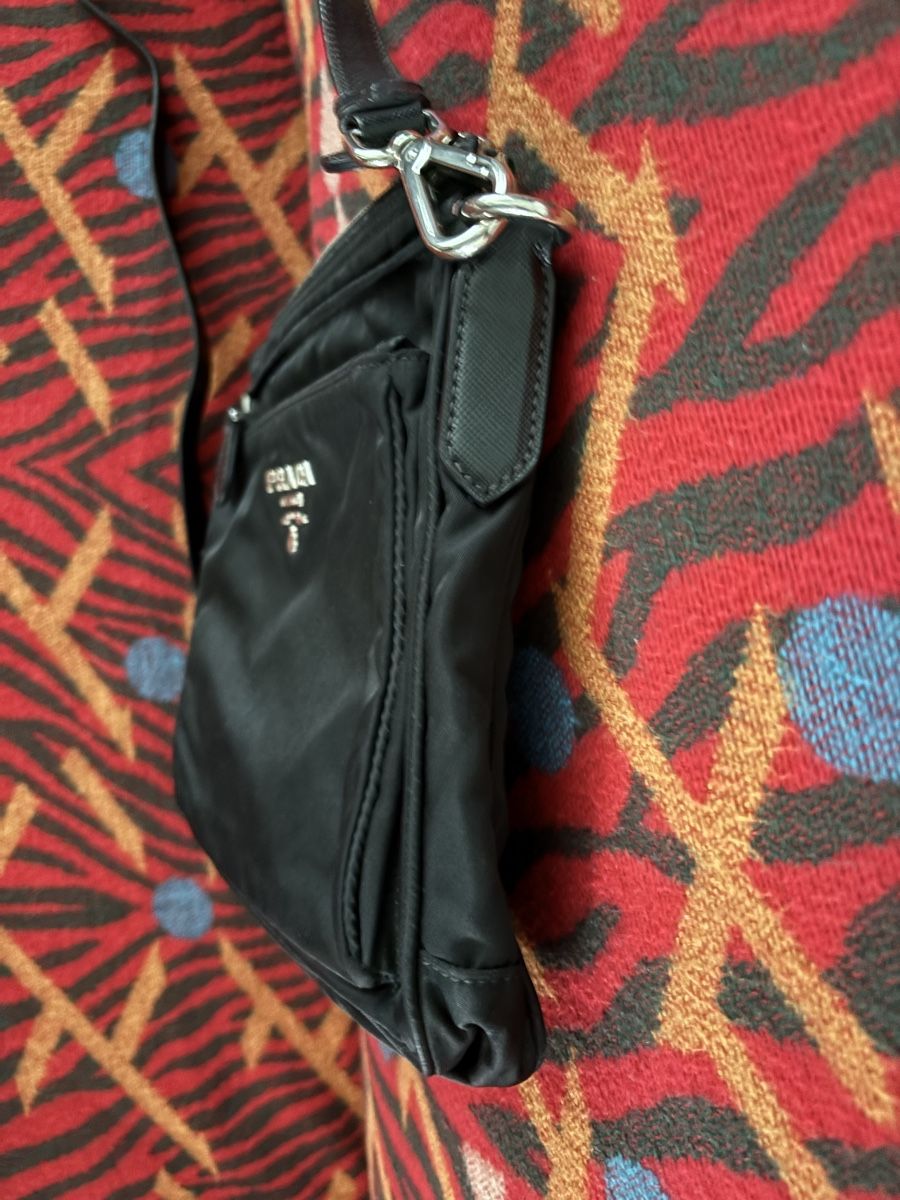 Prada Taschen: Prada Tessuto Nylon Shoulder Bag Black Good Condition – Gebraucht aus Buchrain von Mr.Kim 4