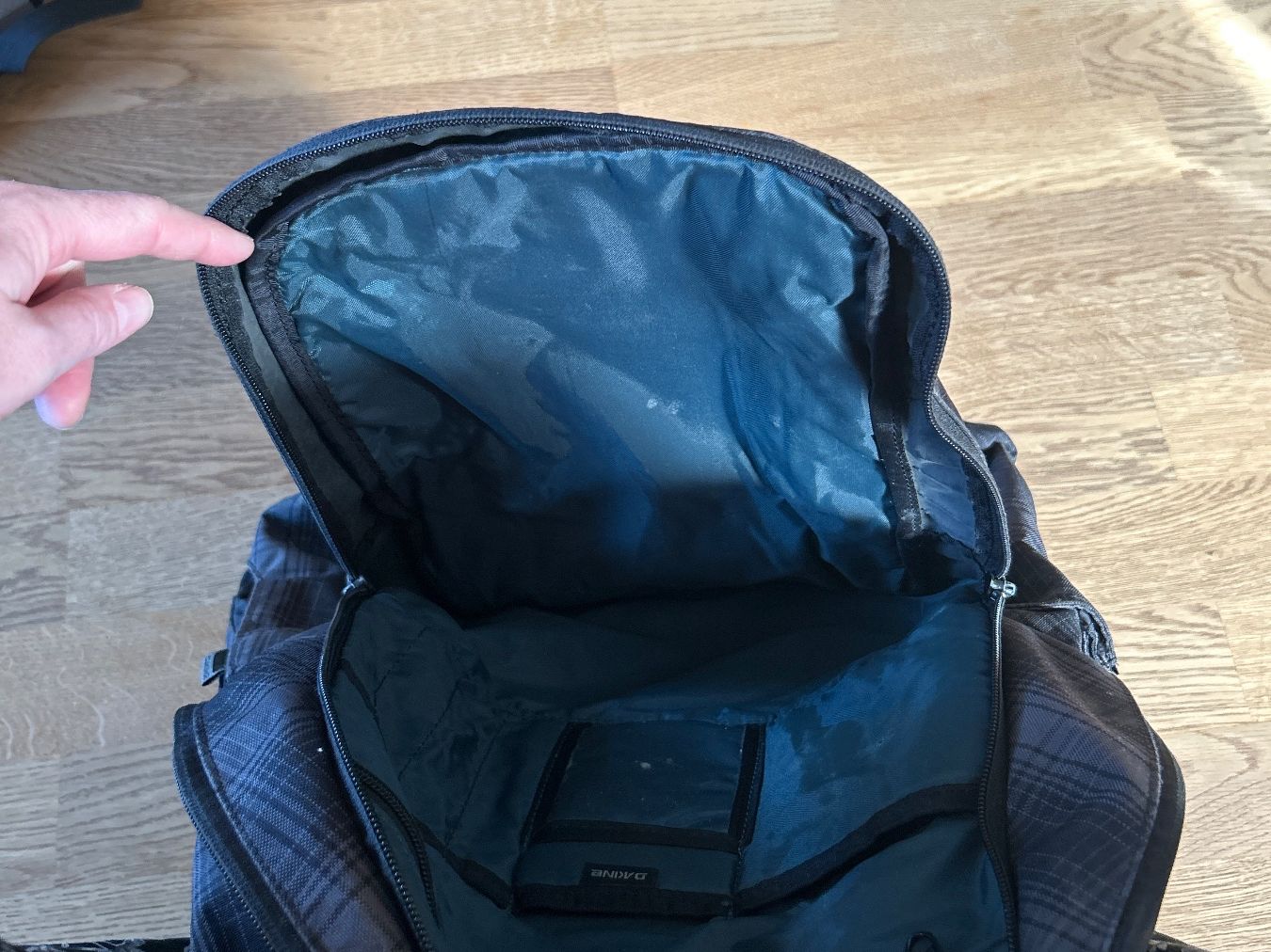 Dakine Zaini: Dakine Rucksack – Usato da Rotkreuz venduto da nat_5pbz 3