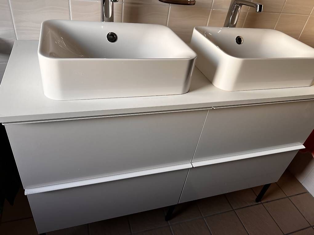 Ikea Armadietti a specchio: Aufsatzwaschbecken doppelt Ikea – Usato da Höri venduto da bec_j68f