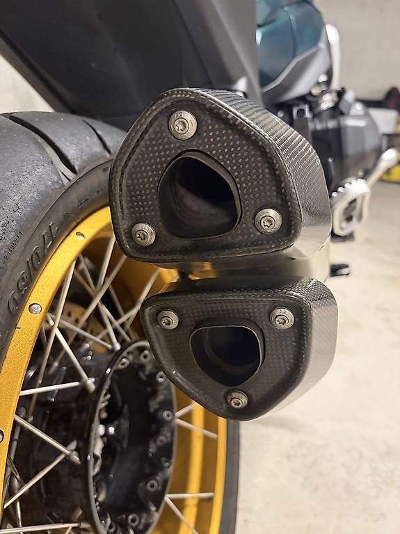 Sistemi di scarico: BMW Doppelschalldämpfer-Set (Akrapovic) – Usato da Breitenbach venduto da snowrider86 3