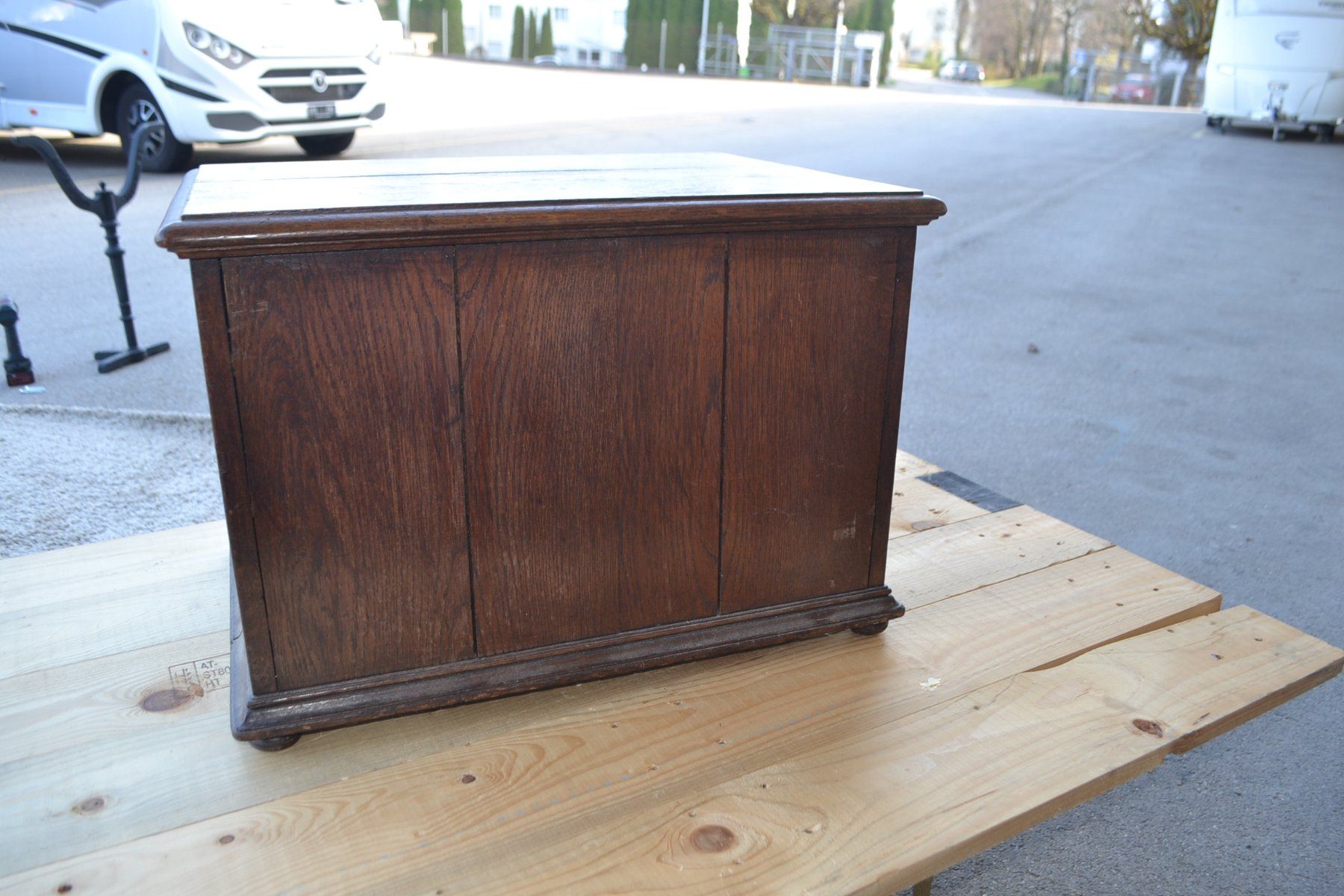 Kommoden: Schubladenmöbel Antikes Schränkchen, Holz, rustikal – Gebraucht aus Wil SG von Athi 5