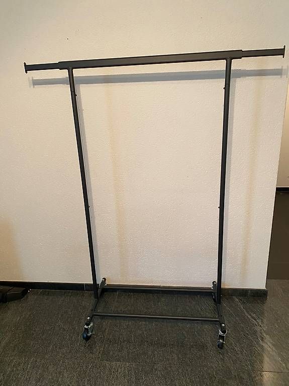 Garderobe: Kleiderständer  – Neu und originalverpackt aus Ostermundigen von MariPa55