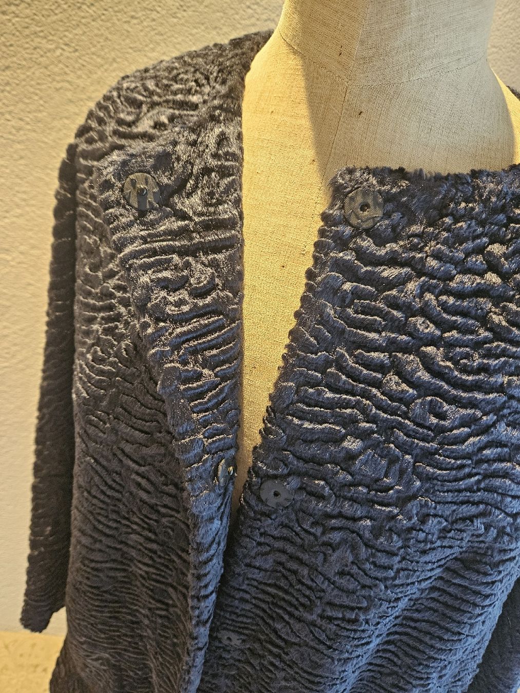 Max Mara Cappotti: Mantel von MaxMara, Grösse EU 42 – Usato da Plasselb venduto da Mabischer 2