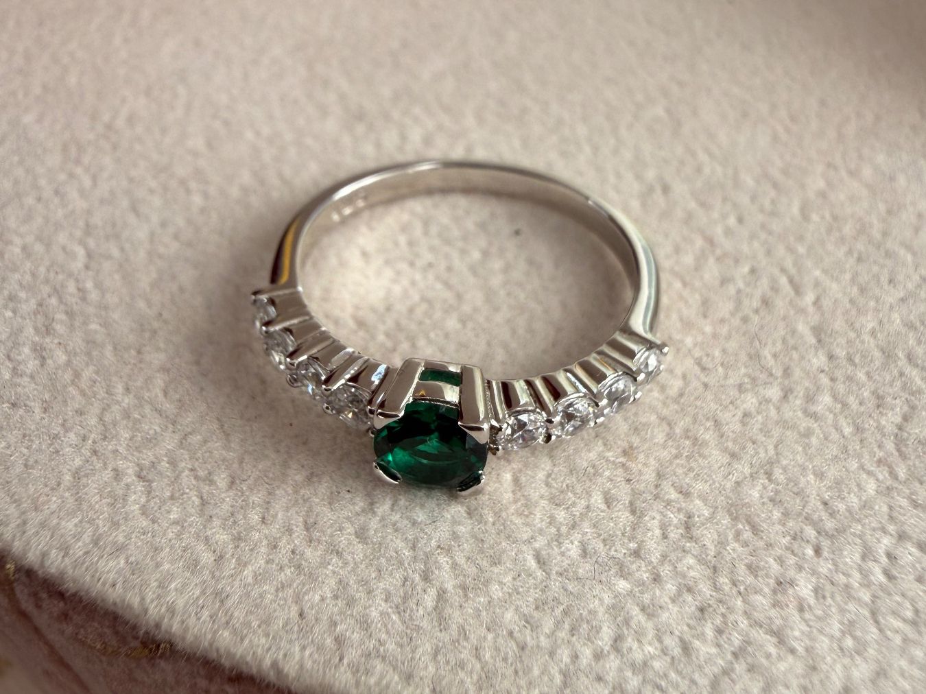 Anelli: Bague argent pierre verte et zircons – Nuovo e nell'imballaggio originale da St-Maurice venduto da Sandrinette123 1