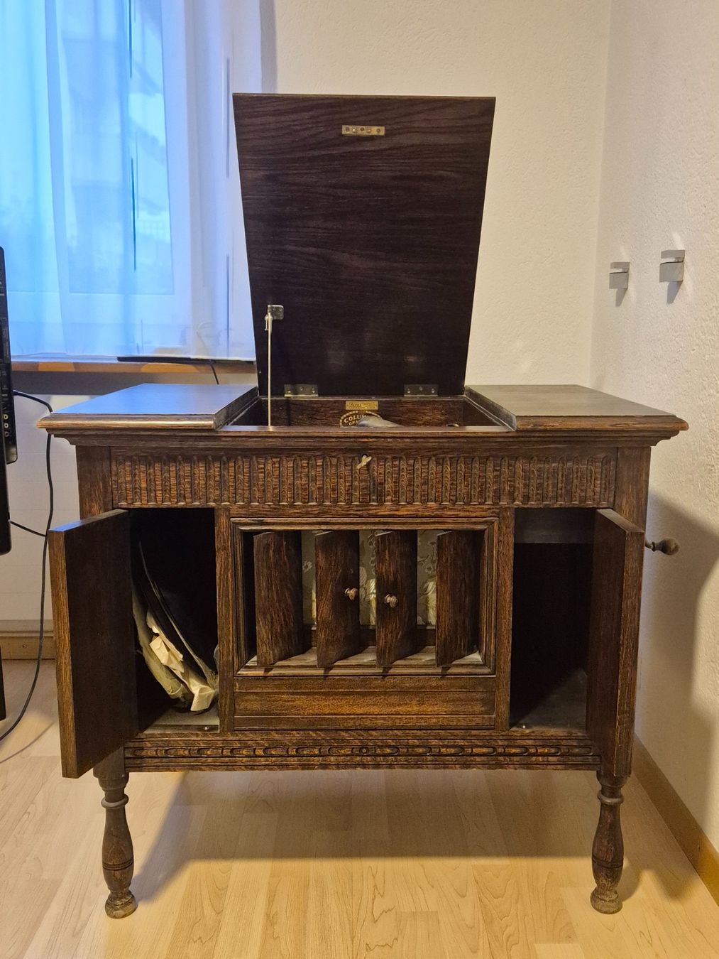 Plattenspieler: Grammophon - Möbel – Gebraucht aus Wald ZH von soundmann