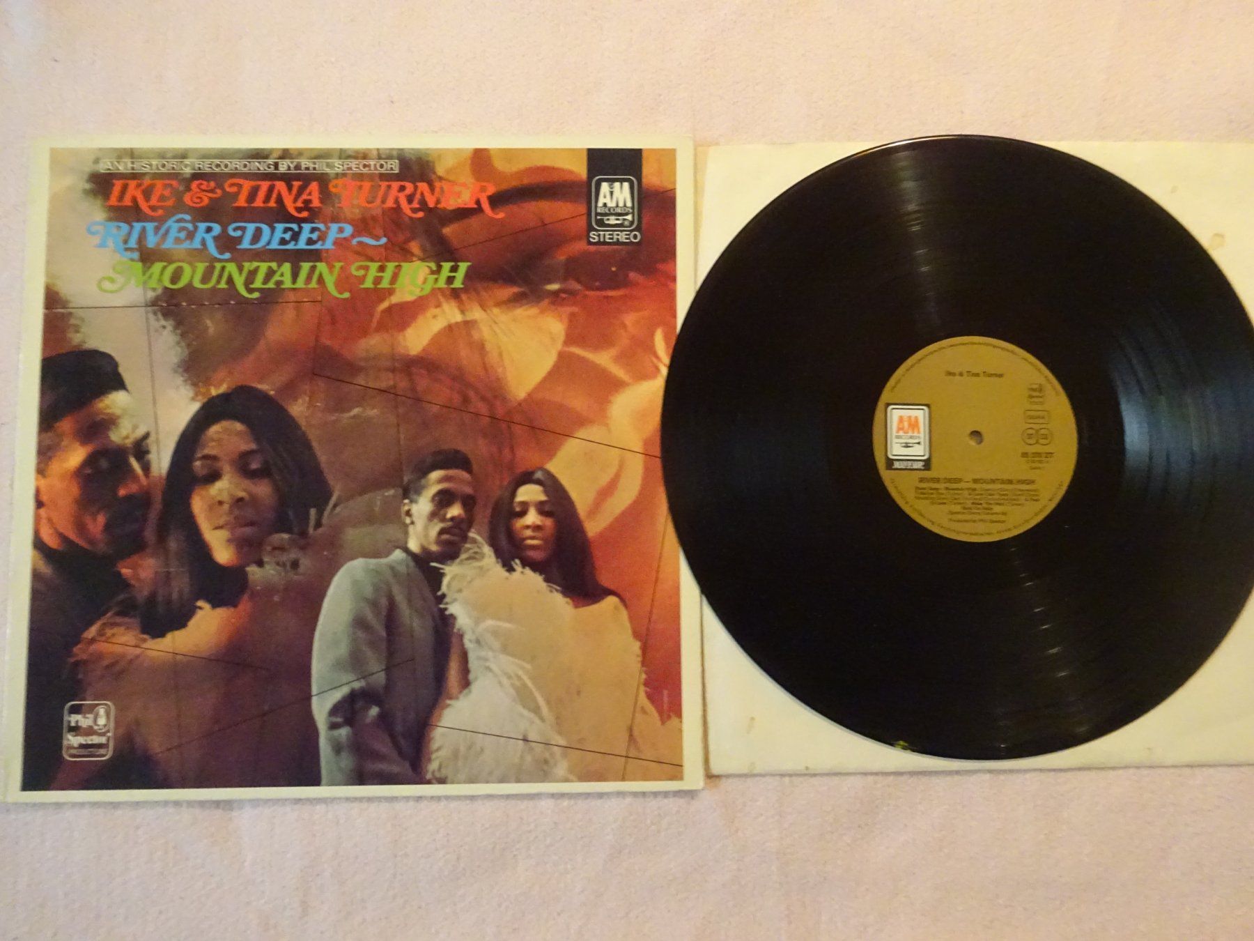 Schallplatten: TINA TURNER + IKE ** RIVER DEEP MOUNTAIN HIGH ** EXCELLENT – Gebraucht aus Luzern von xrayspex99 1
