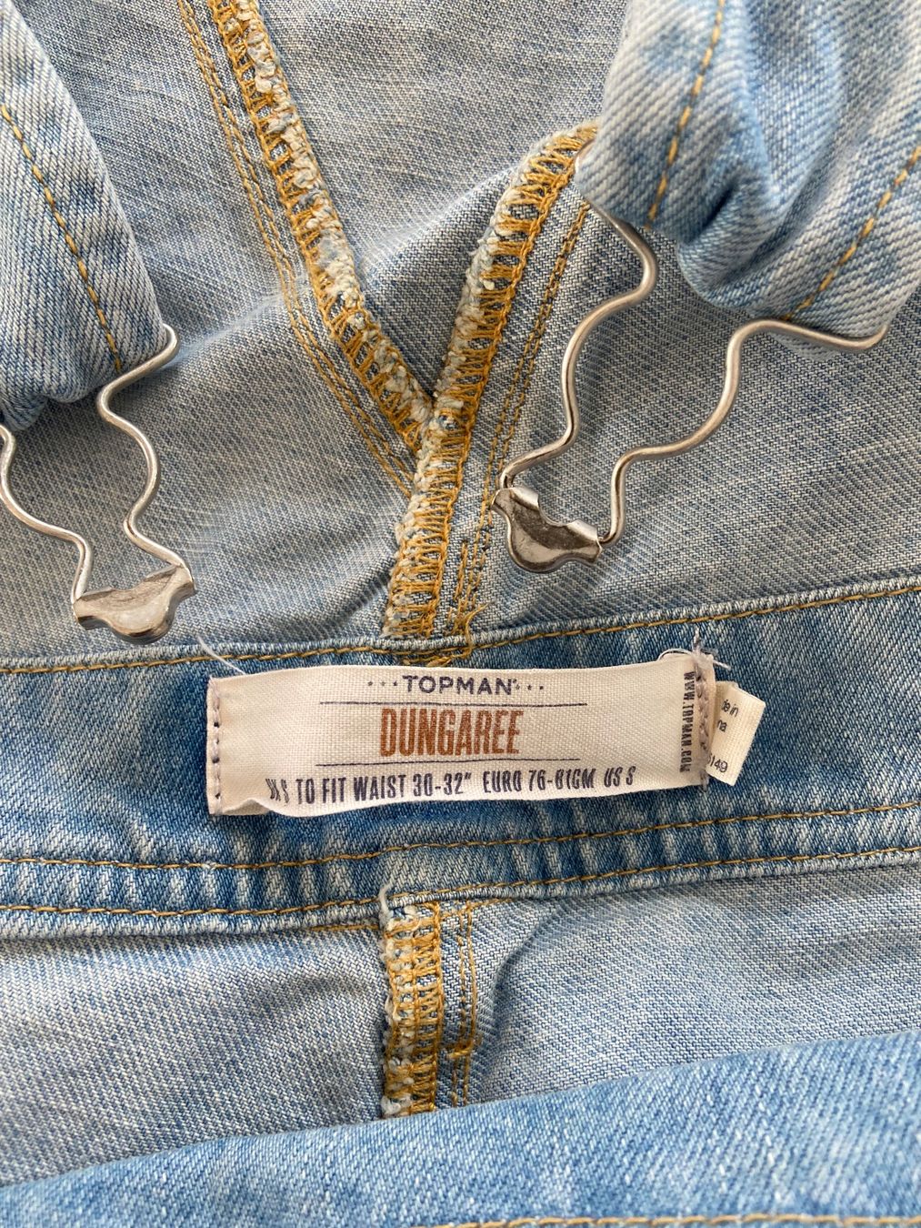 Jeans: Vintage Latzhose DUNGAREE – Usato da Wilderswil venduto da leh_9hxp 2