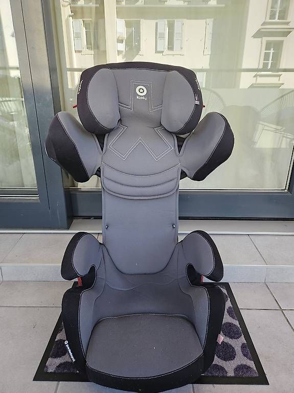 Kiddy Seggiolini per auto: Siège enfant Kiddy Guardianfix Pro2 – Usato da Lausanne venduto da PMD82 2