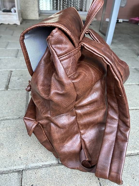 Zaini: Tagesrucksack – Usato da Münsingen venduto da mus_7tm9 1